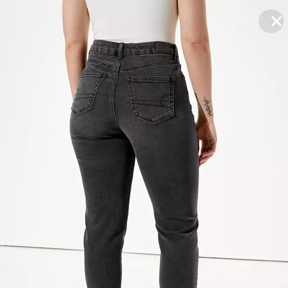 BRAND NEW AMERICAN EAGLE Stretch Curvy Mom Jean Size 6 - Picture 2 of 12